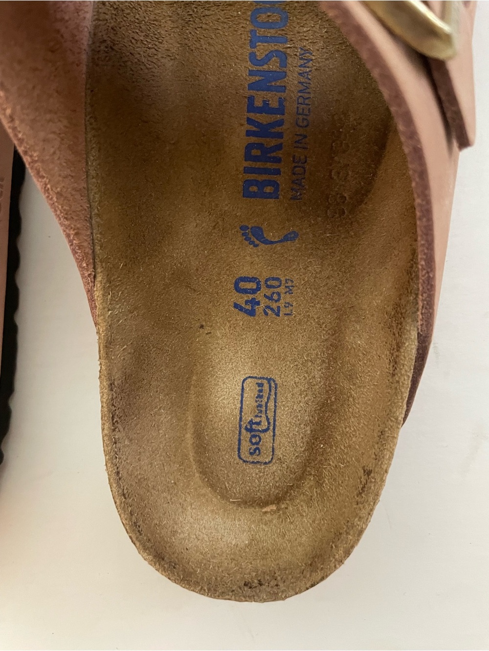 Birkenstock Arizona Sandal in Soft Pink with Gold Buckles, women’s size 40 - Picture 5 of 10